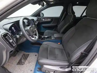 Volvo XC40 2024 Автомат в Москве № 593864, миниатюра 10