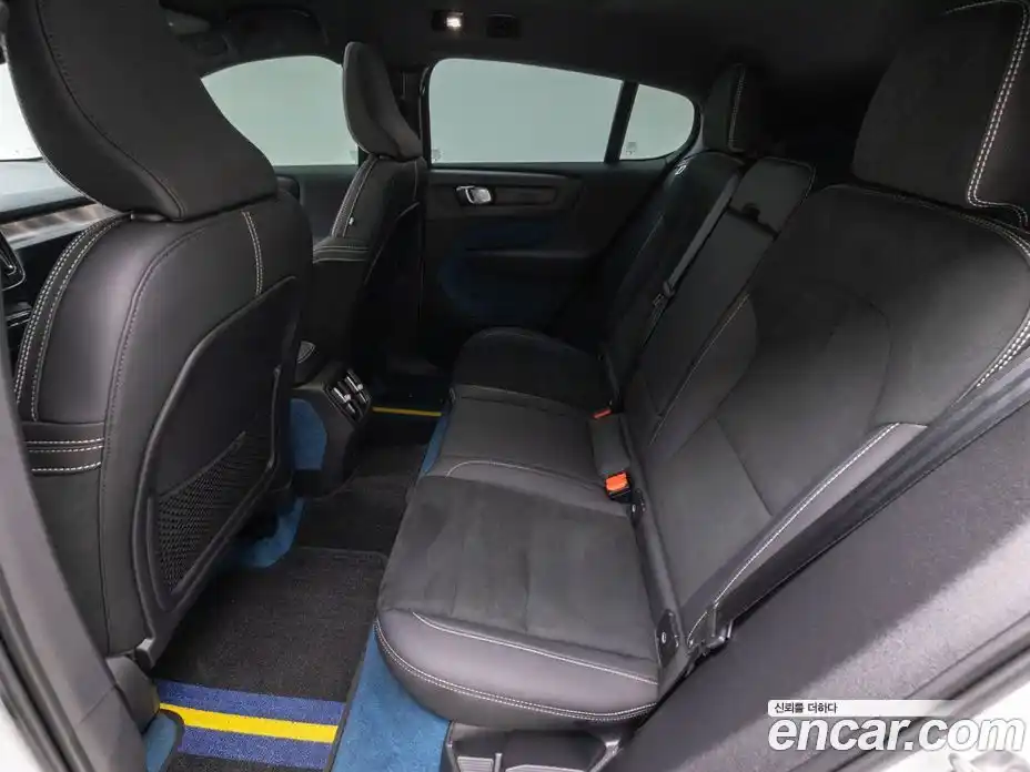 Volvo C40 2024 0.2 Автомат в Москве № 593868, фото 11