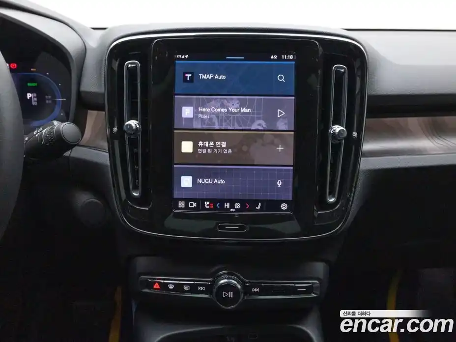 Volvo C40 2024 0.2 Автомат в Москве № 593868, фото 13