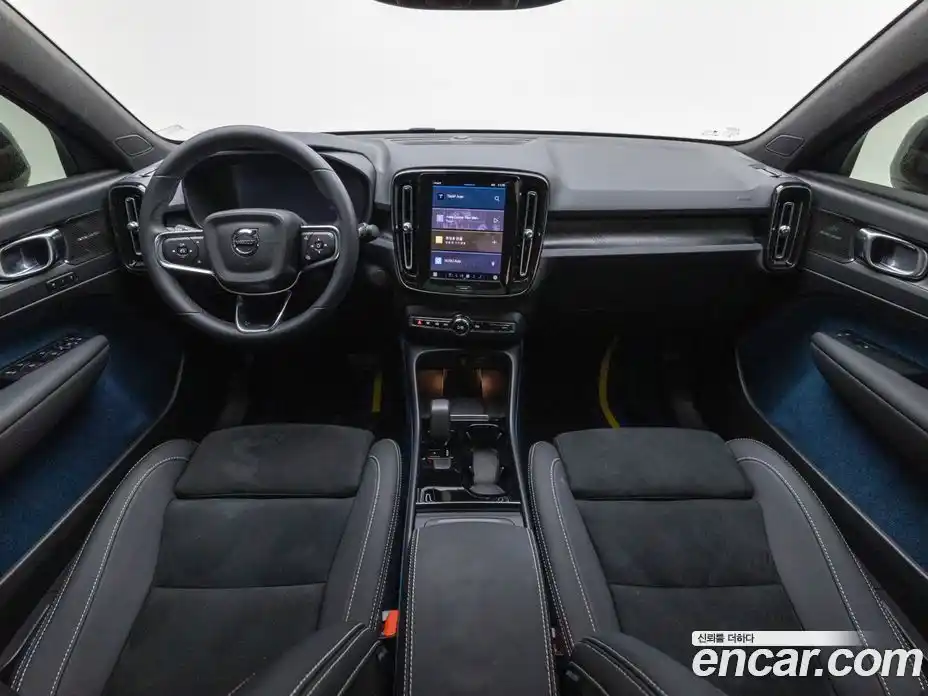 Volvo C40 2024 0.2 Автомат в Москве № 593868, фото 7