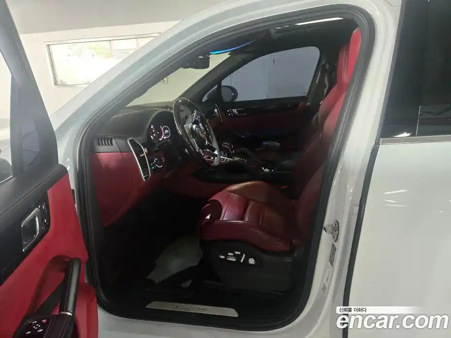 Porsche Cayenne 2020 3.0 Автомат в Москве № 594579, фото 16