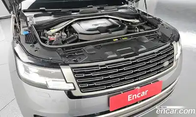 Land Rover Range-Rover 2023 3.0 Автомат в Москве № 594630, миниатюра 6