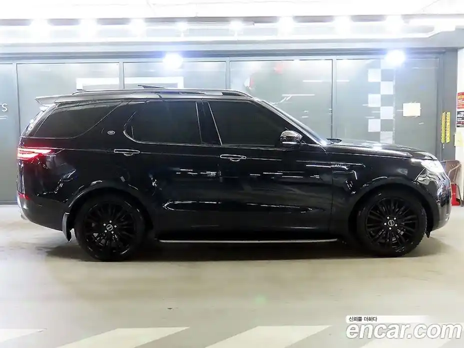 Land Rover Discovery 2018 3.0 Автомат в Москве № 594959, фото 3