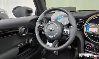 Mini Cooper Convertible 2022 2.0 Автомат в Москве № 595174, миниатюра 12