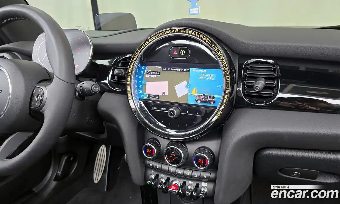 Mini Cooper Convertible 2022 2.0 Автомат в Москве № 595174, фото 13