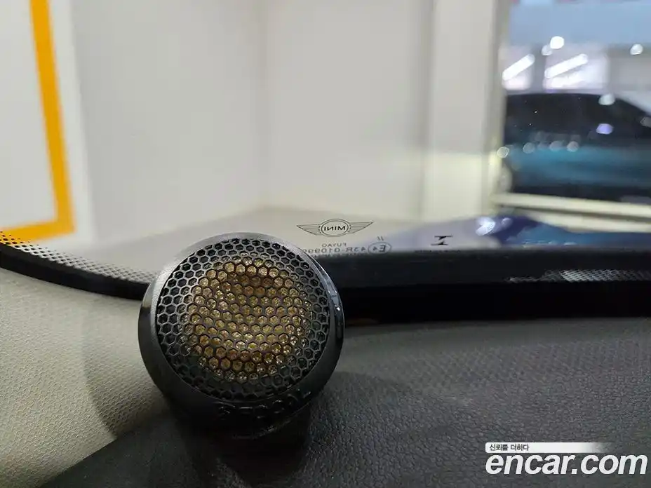 Mini Cooper 2019 1.5 Автомат в Москве № 595179, фото 16