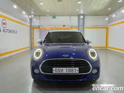 Mini Cooper 2019 1.5 Автомат в Москве № 595179, миниатюра 2