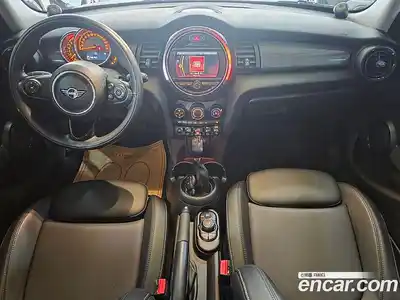 Mini Cooper 2019 1.5 Автомат в Москве № 595179, миниатюра 7