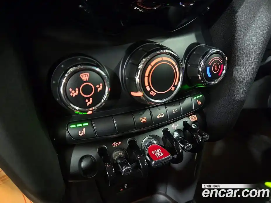 Mini Cooper 2019 1.5 Автомат в Москве № 595179, фото 10