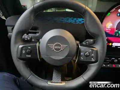 Mini Cooper Convertible 2025 2.0 Автомат в Москве № 595206, миниатюра 7