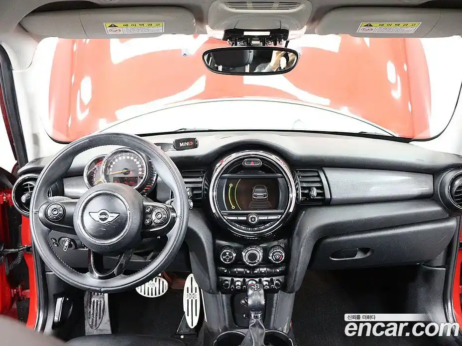 Mini Cooper 2015 1.5 Автомат в Москве № 595349, фото 16