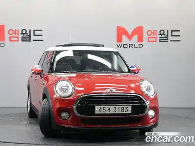 Mini Cooper 2015 1.5 Автомат в Москве № 595349, миниатюра 2