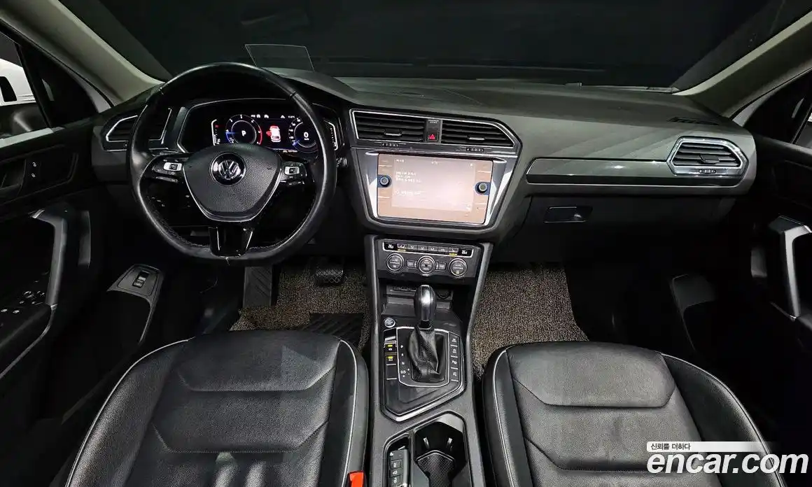 Volkswagen Tiguan 2020 2.0 Автомат в Москве № 595754, фото 7