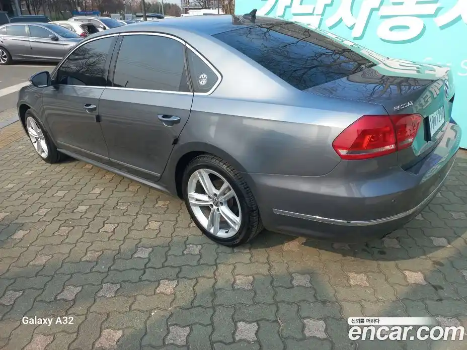 Volkswagen Passat 2014 2.0 Автомат в Москве № 607623, фото 4