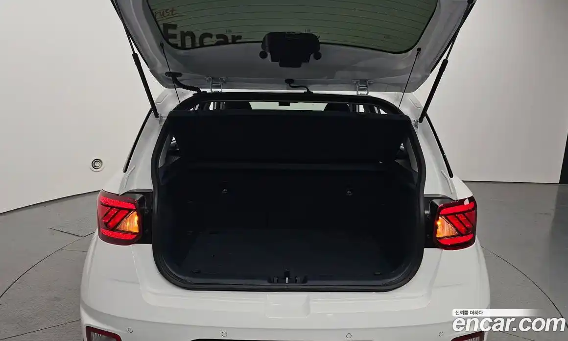 Hyundai Venue 2025 1.6 Автомат в Москве № 607651, фото 20