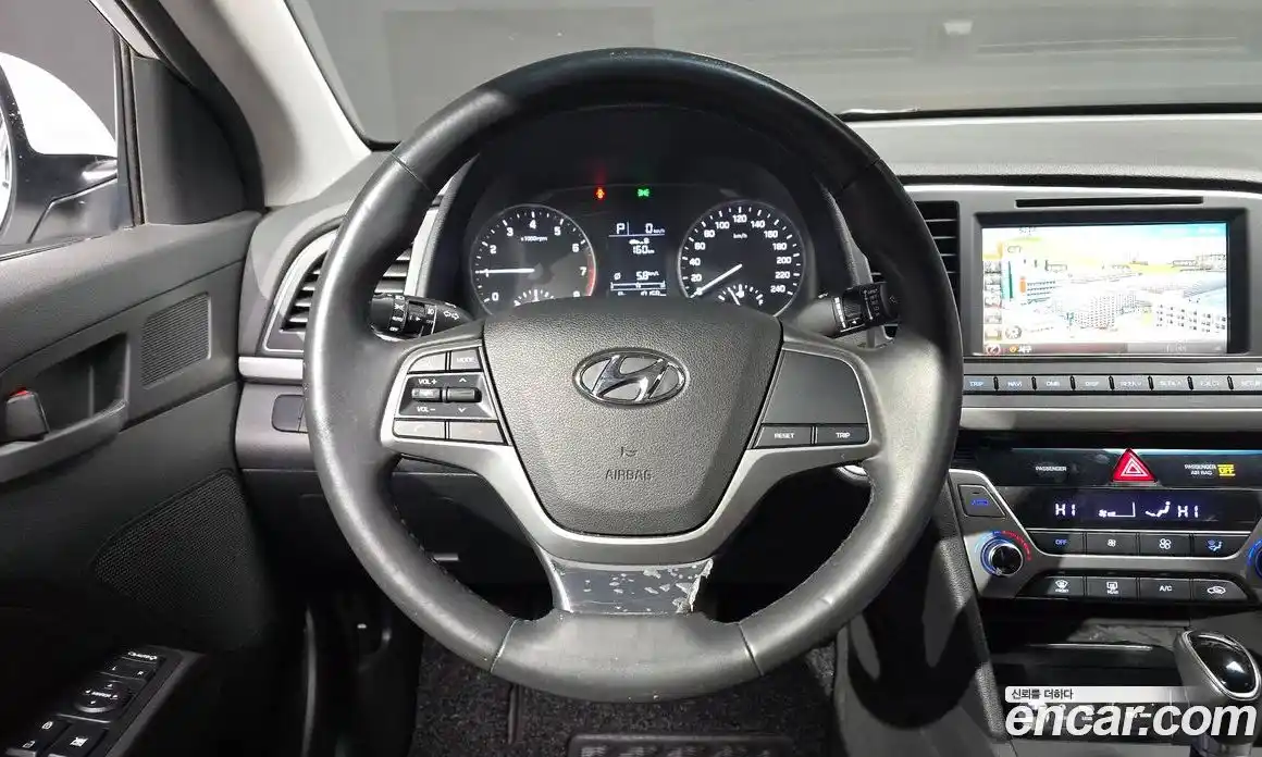 Hyundai Avante 2016 1.6 Автомат в Москве № 607882, фото 13