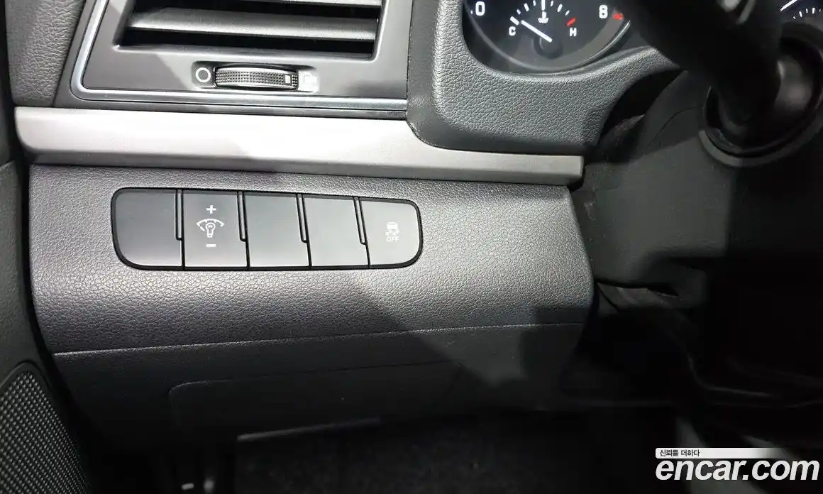 Hyundai Avante 2016 1.6 Автомат в Москве № 607882, фото 16