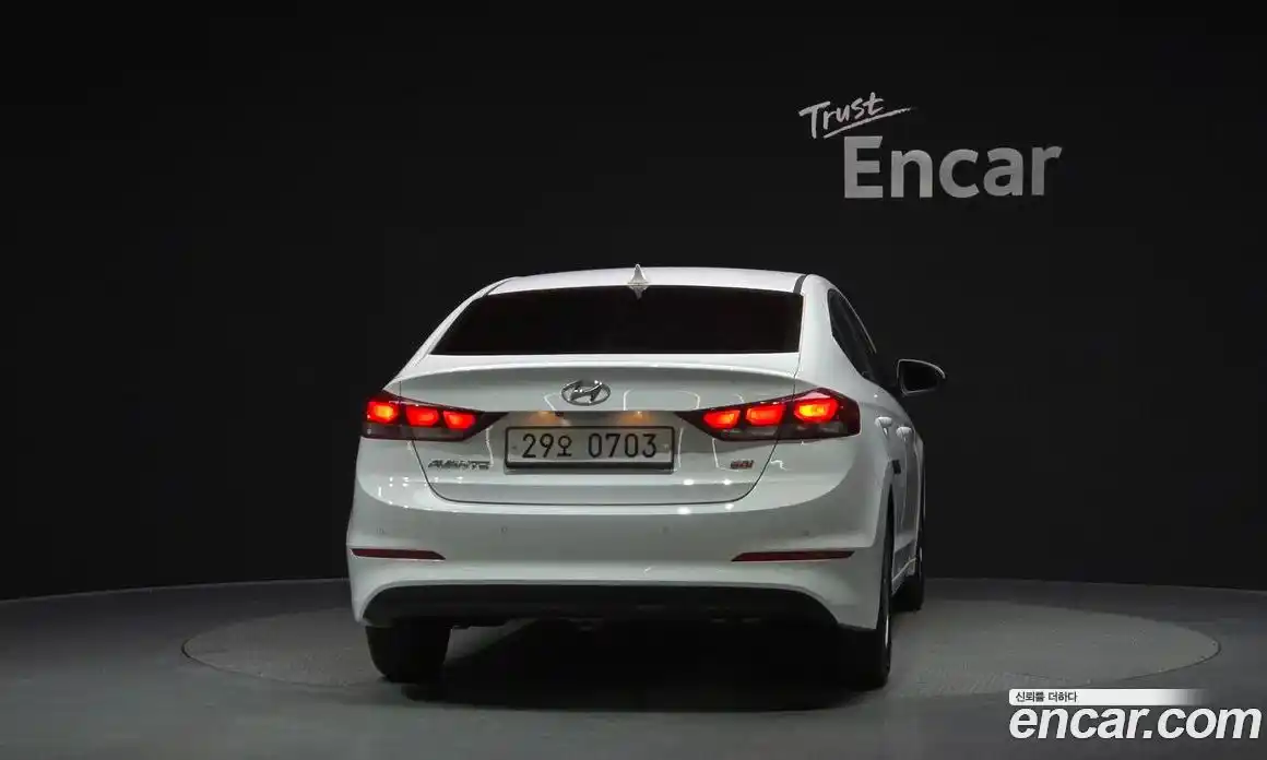 Hyundai Avante 2016 1.6 Автомат в Москве № 607882, фото 4