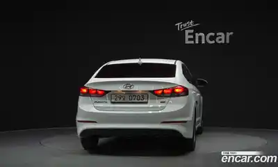 Hyundai Avante 2016 1.6 Автомат в Москве № 607882, миниатюра 4