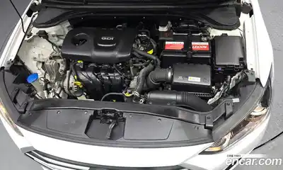 Hyundai Avante 2016 1.6 Автомат в Москве № 607882, миниатюра 6