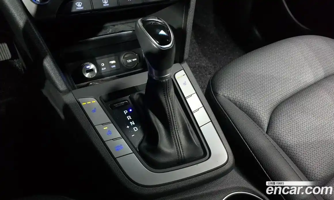 Hyundai Avante 2016 1.6 Автомат в Москве № 607882, фото 9