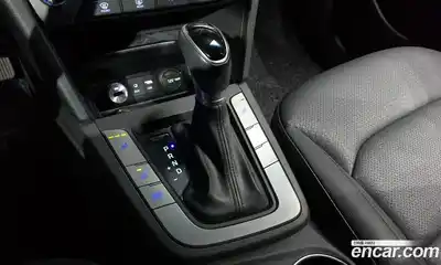 Hyundai Avante 2016 1.6 Автомат в Москве № 607882, миниатюра 9