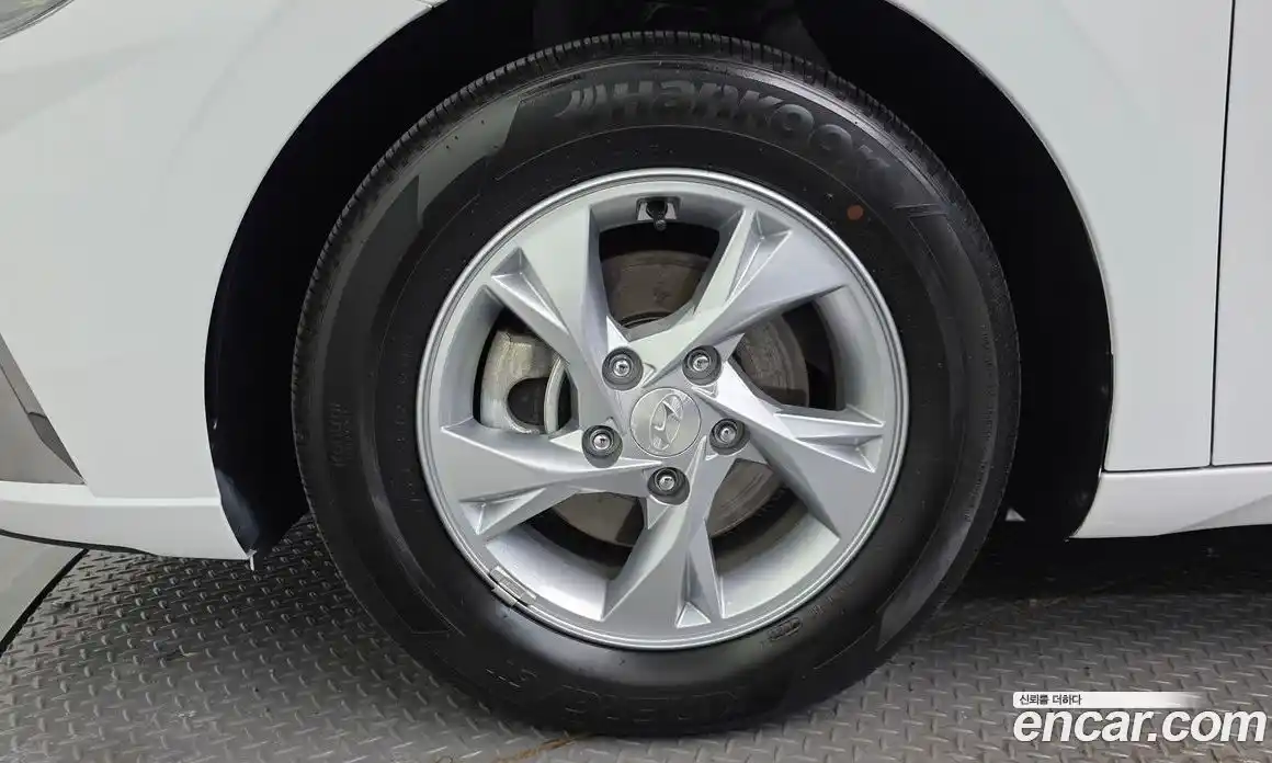 Hyundai Avante 2021 1.6 Автомат в Москве № 608005, фото 5