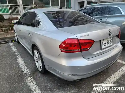 Volkswagen Passat 2013 2.0 Автомат в Москве № 608007, миниатюра 2