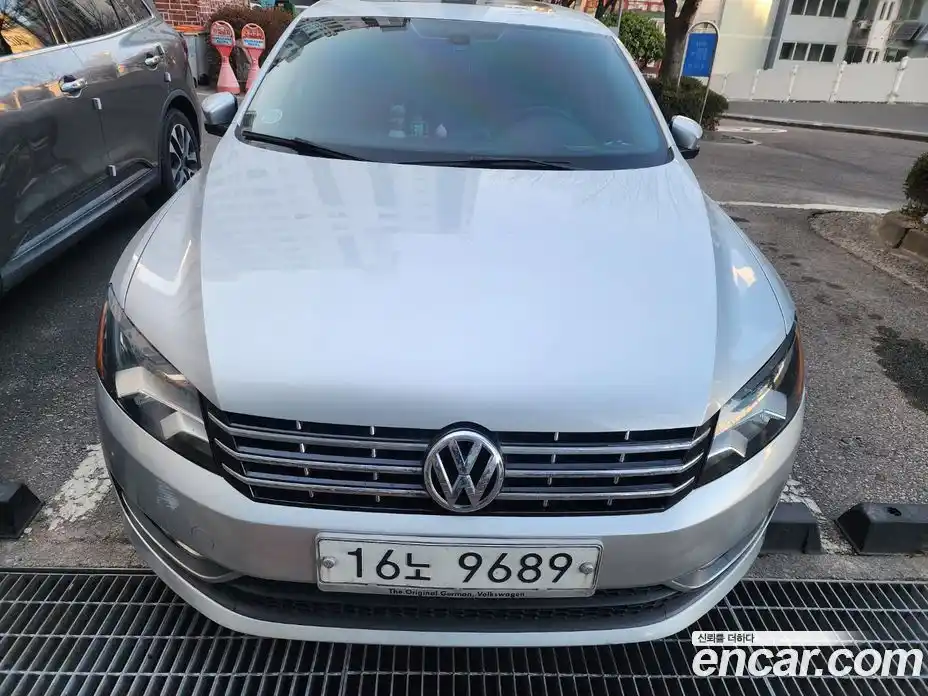 Volkswagen Passat 2013 2.0 Автомат в Москве № 608007, фото 3
