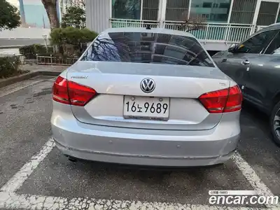 Volkswagen Passat 2013 2.0 Автомат в Москве № 608007, миниатюра 4