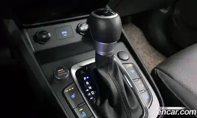 Hyundai Kona 2023 1.6 Автомат в Москве № 608077, миниатюра 9