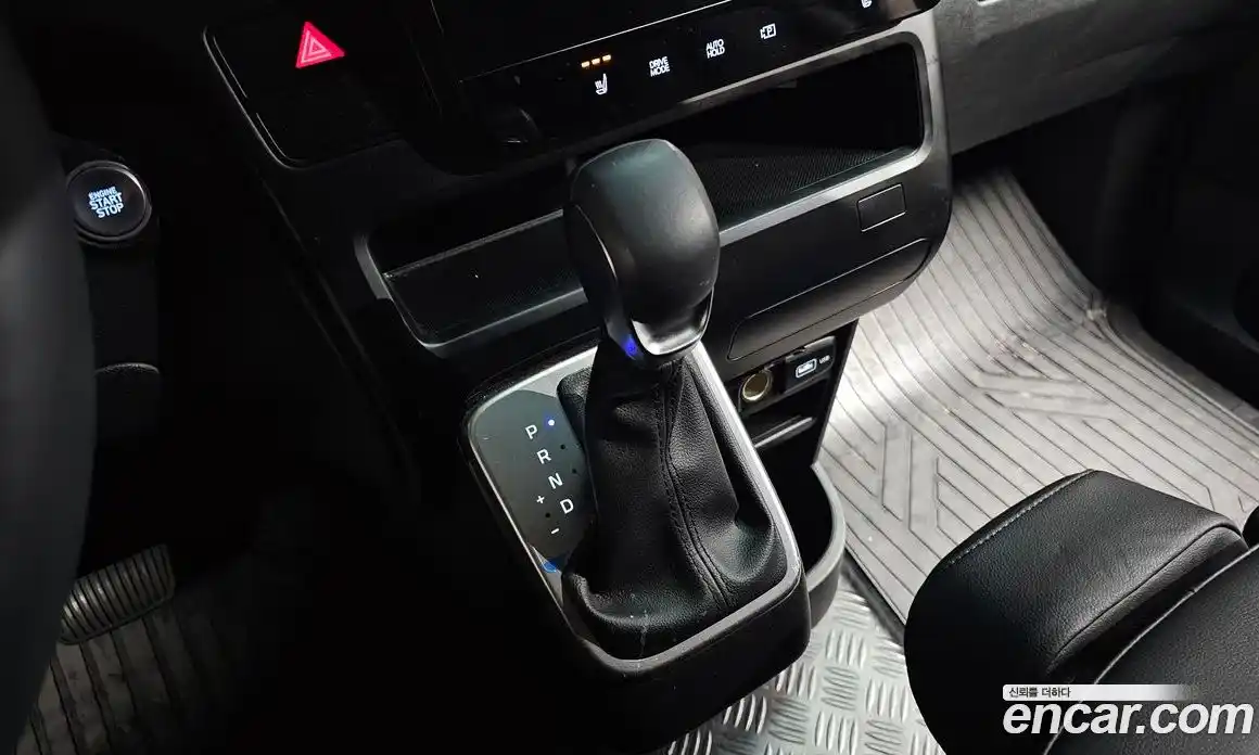 Hyundai Staria 2024 2.2 Автомат в Москве № 608147, фото 9