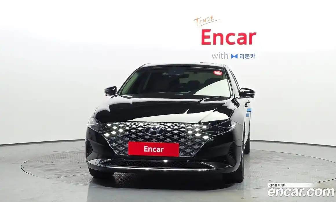 Hyundai Grandeur 2022 2.5 Автомат в Москве № 608614, фото 3