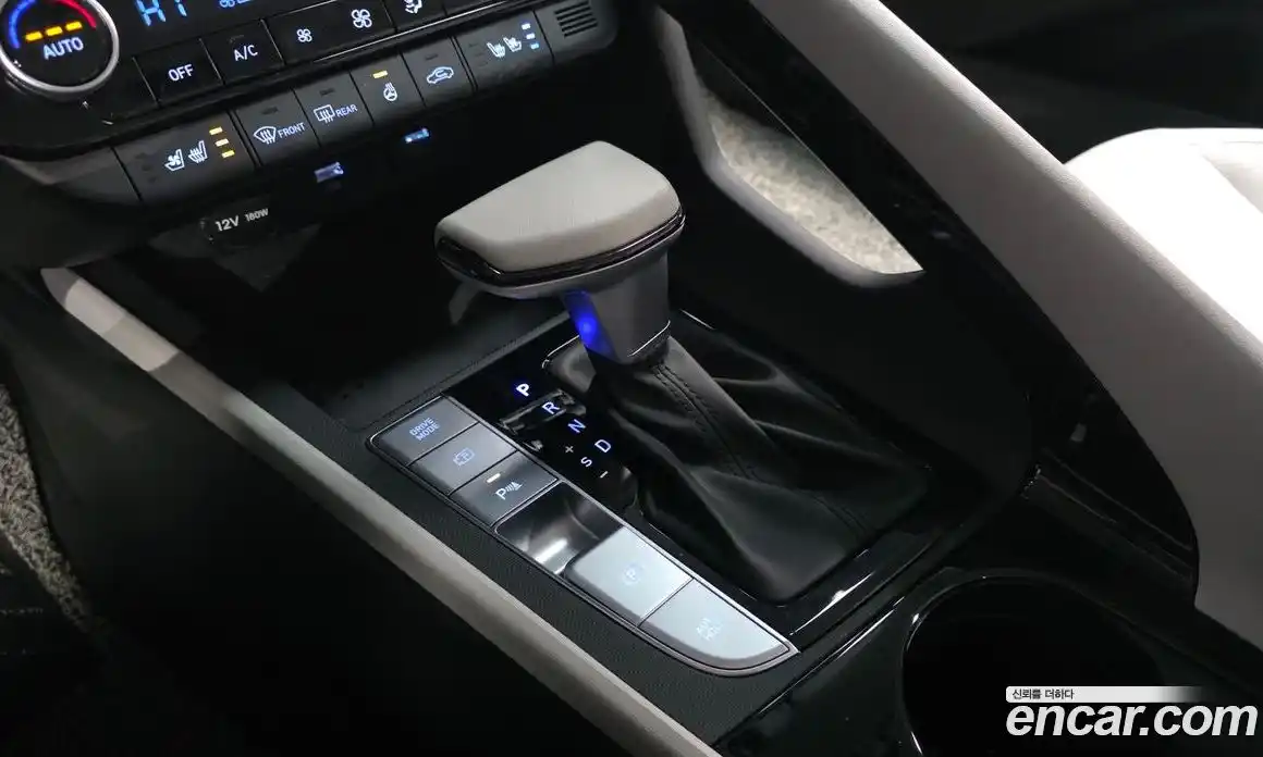 Hyundai Avante 2021 1.6 Автомат в Москве № 608659, фото 9