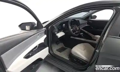 Hyundai Avante 2021 1.6 Автомат в Москве № 608659, миниатюра 10