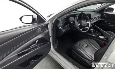 Hyundai Avante 2024 1.6 Автомат в Москве № 608866, миниатюра 11