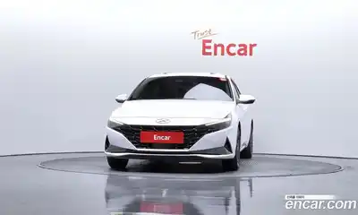 Hyundai Avante 2023 1.6 Автомат в Москве № 609078, миниатюра 3