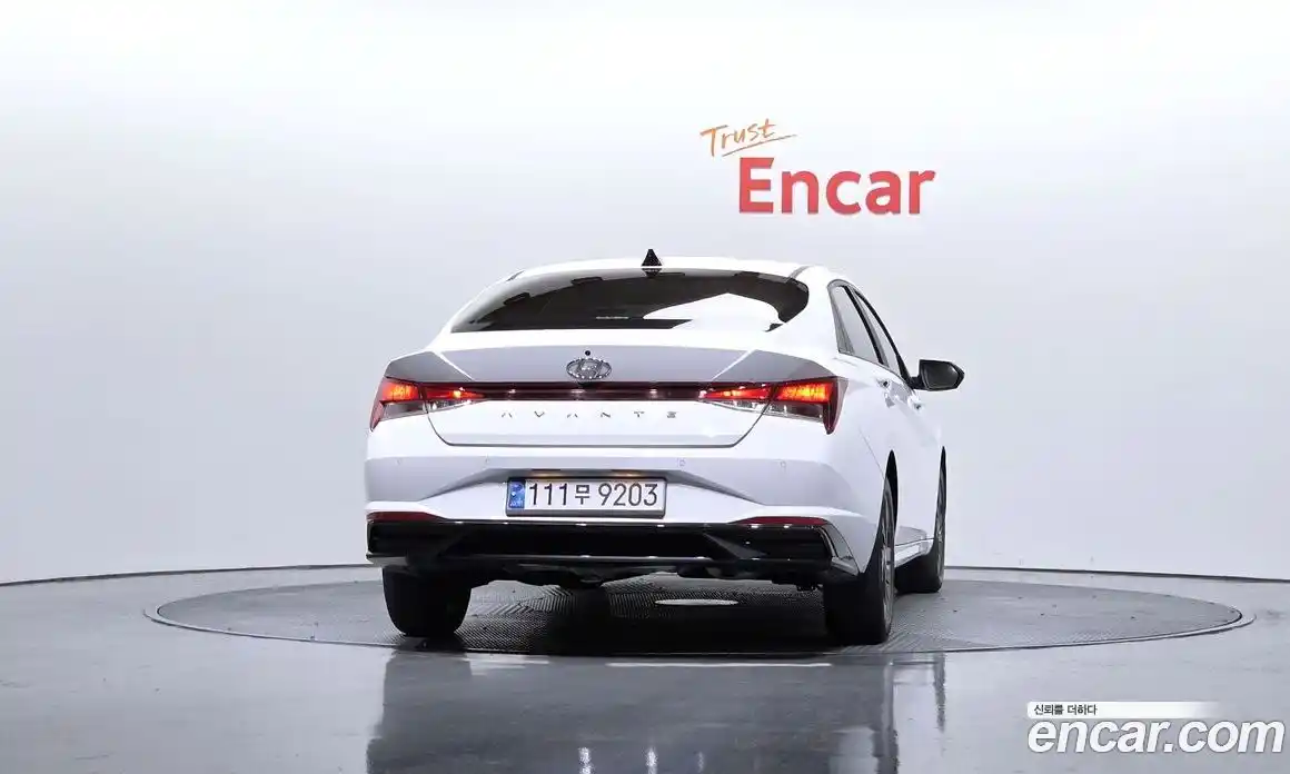 Hyundai Avante 2023 1.6 Автомат в Москве № 609078, фото 4