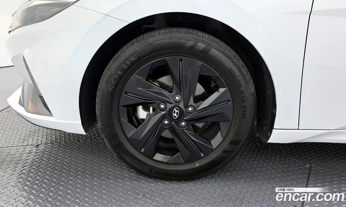 Hyundai Avante 2023 1.6 Автомат в Москве № 609078, фото 5