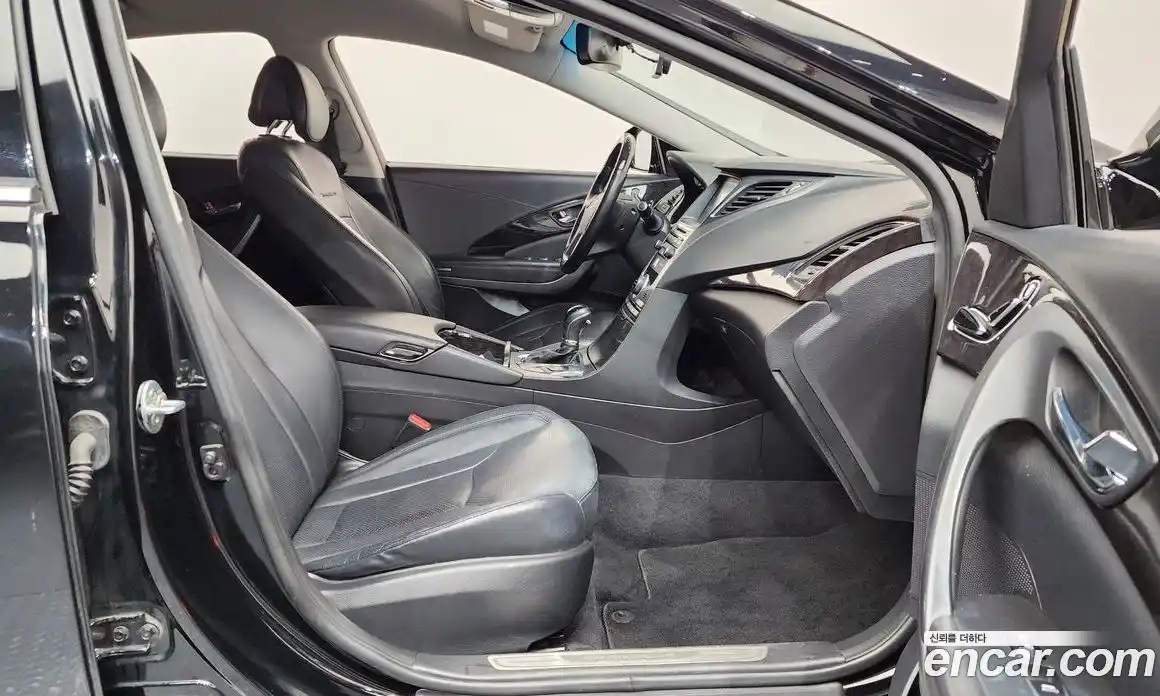 Hyundai Grandeur 2015 3.0 Автомат в Москве № 609139, фото 11