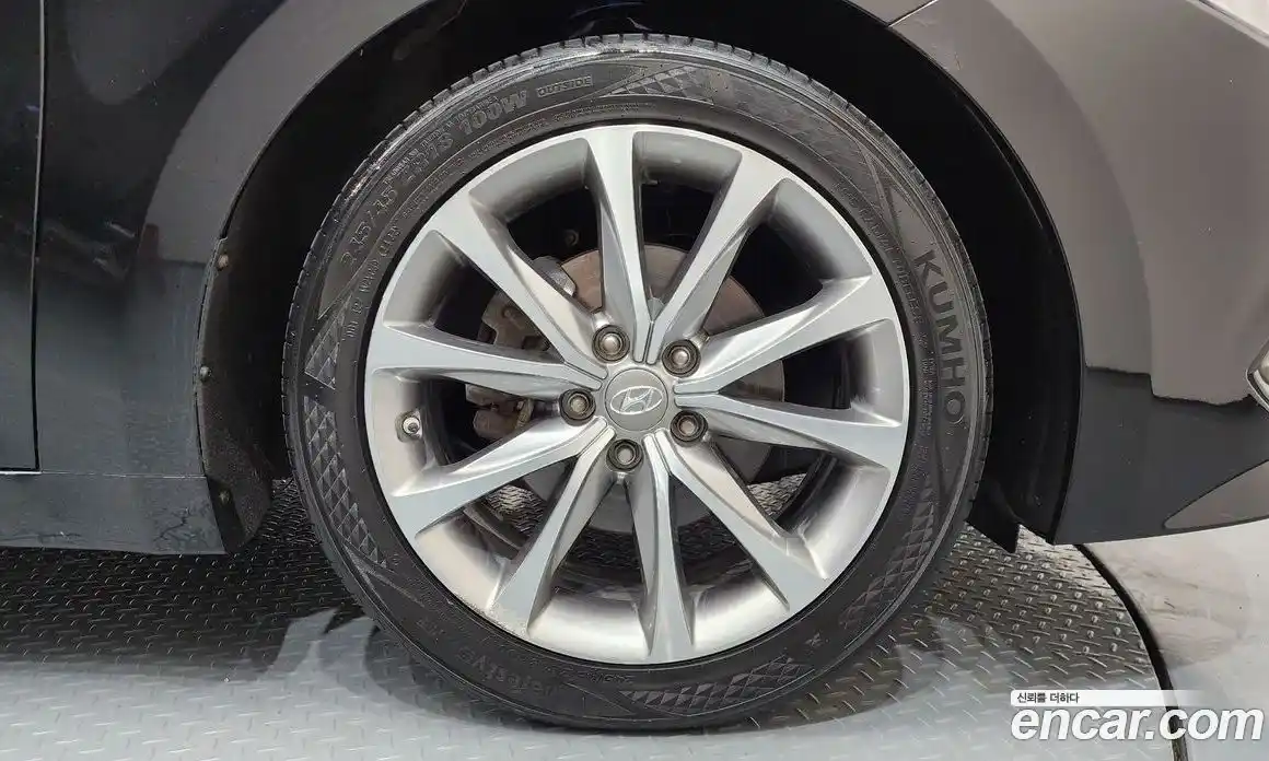 Hyundai Grandeur 2015 3.0 Автомат в Москве № 609139, фото 5