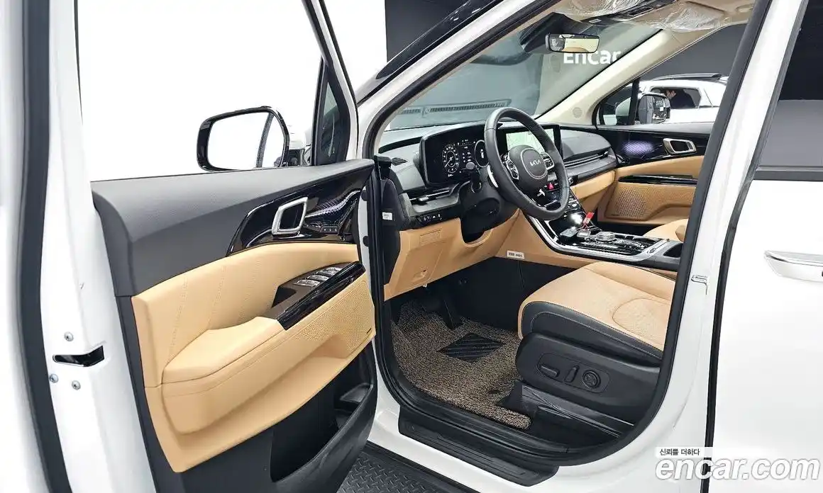 Kia Canival 2023 3.5 Автомат в Москве № 609419, фото 11