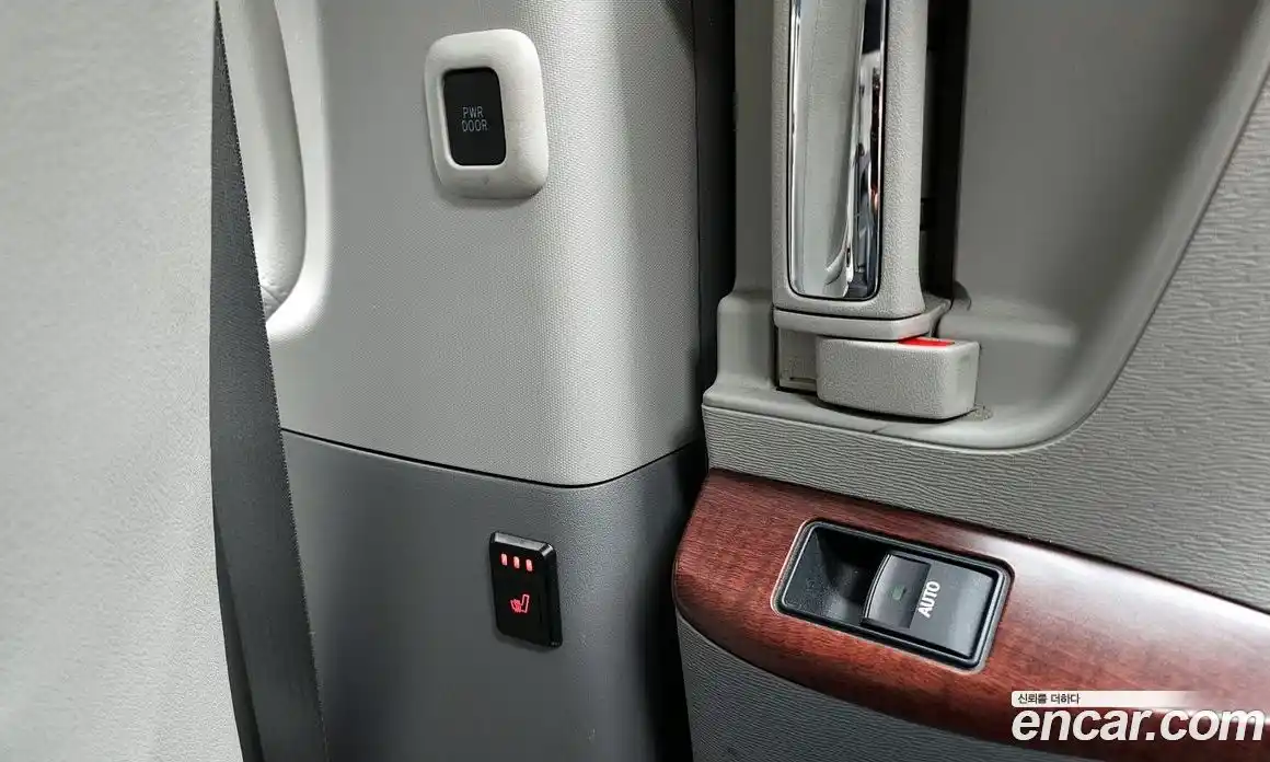 Toyota Sienna 2014 3.5 Автомат в Москве № 609806, фото 19