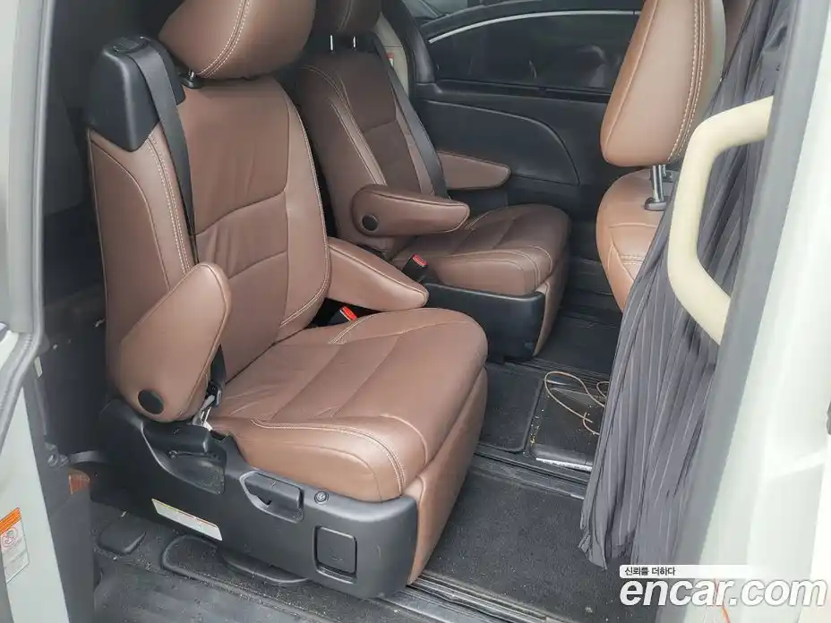 Toyota Sienna 2017 3.5 Автомат в Москве № 609937, фото 12