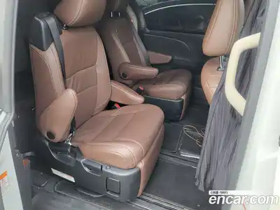 Toyota Sienna 2017 3.5 Автомат в Москве № 609937, миниатюра 12