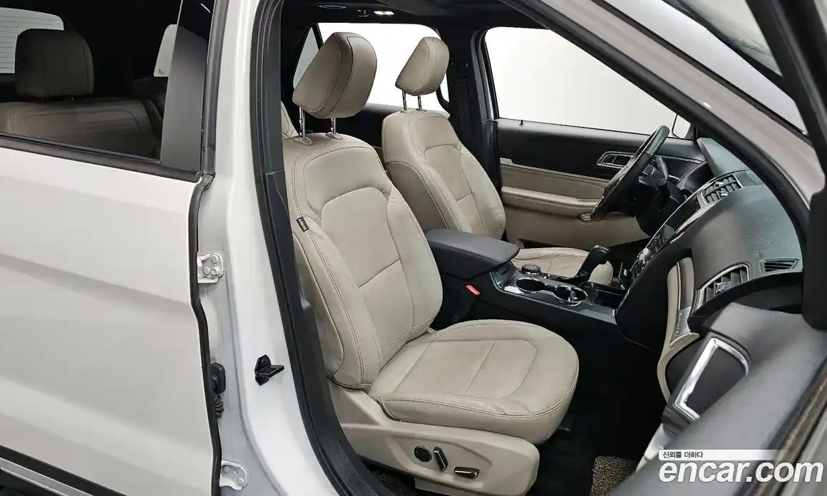 Ford Explorer 2018 2.3 Автомат в Москве № 610145, фото 12