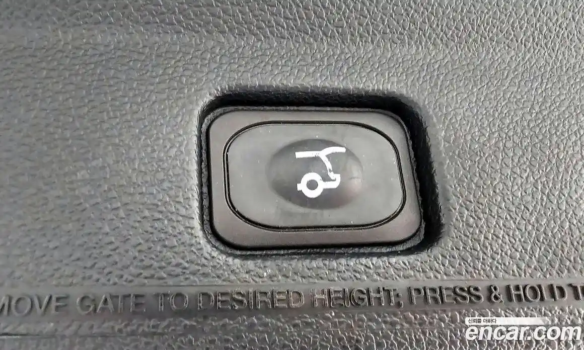 Ford Explorer 2018 2.3 Автомат в Москве № 610145, фото 18