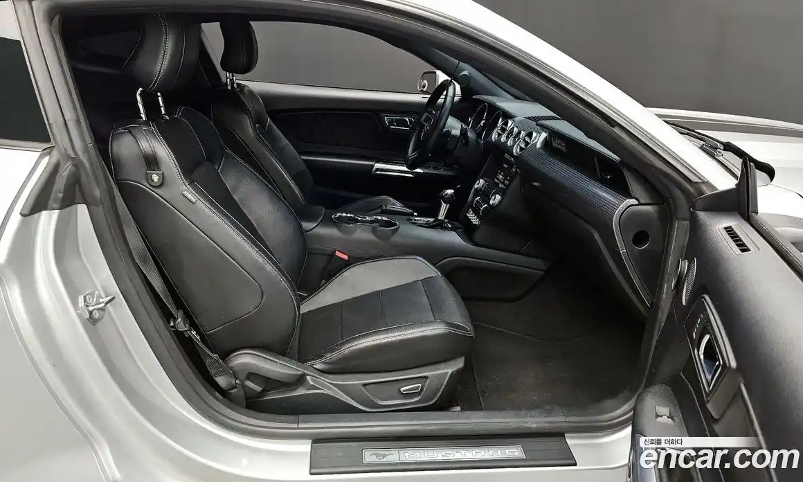 Ford Mustang 2015 2.3 Автомат в Москве № 610212, фото 11