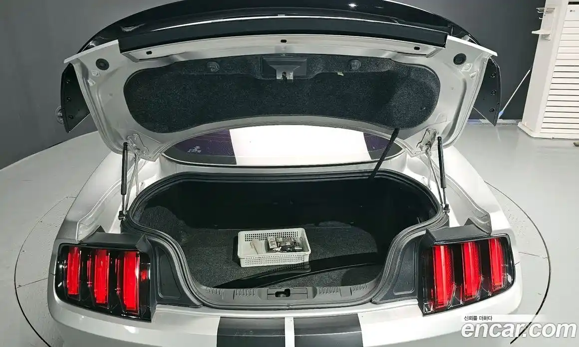 Ford Mustang 2015 2.3 Автомат в Москве № 610212, фото 20