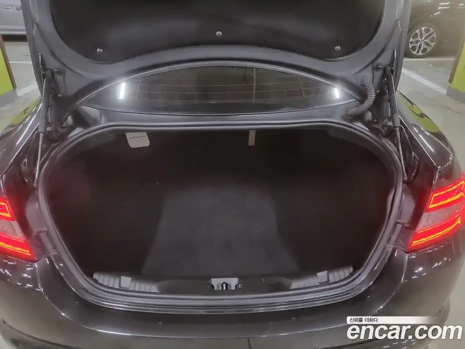 Jaguar XF 2015 2.2 Автомат в Москве № 610853, фото 14